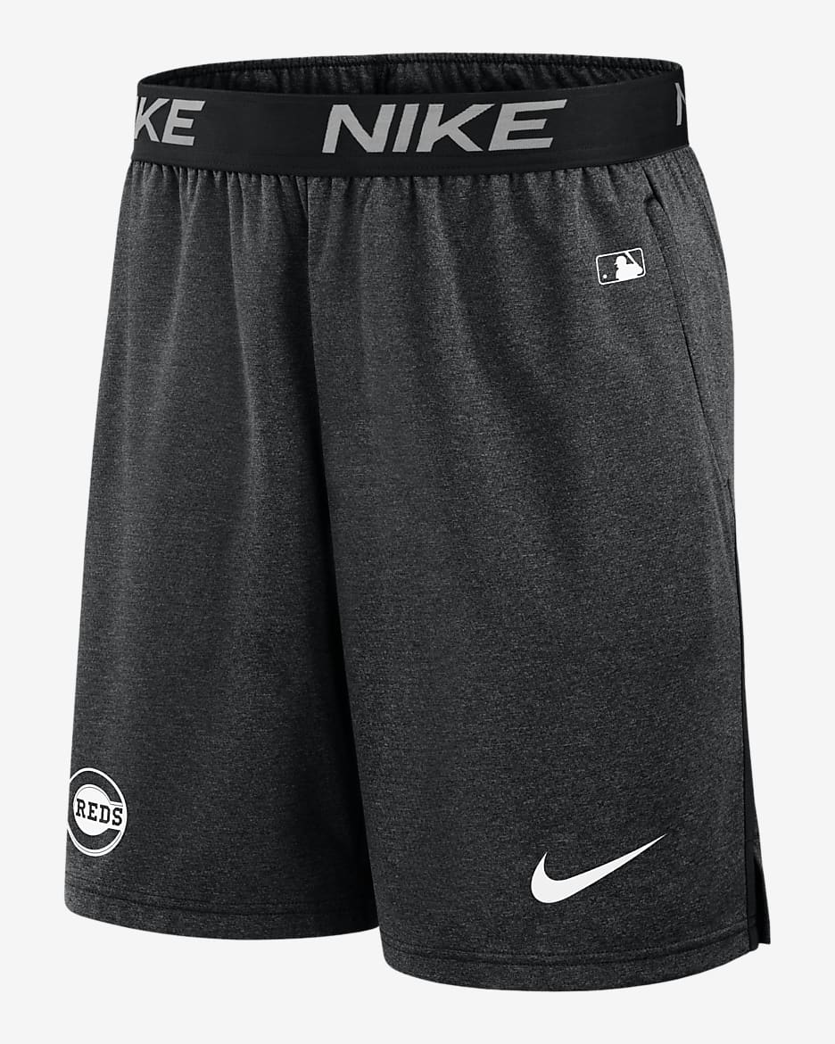 Black and red nike fashion shorts